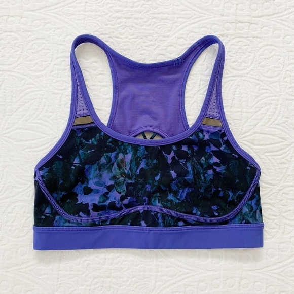 Lululemon Sweaty or Not Bra, Iris Flower (Sz 6) - Picture 5 of 9